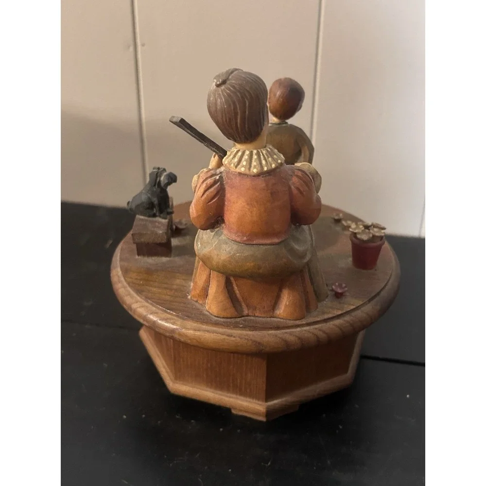 Vintage ANRI THORENS Music Box Lara's Theme Hand Carved Wooden Figures